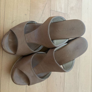 지미추 여성 웨지샌들 베이지 37 (235)