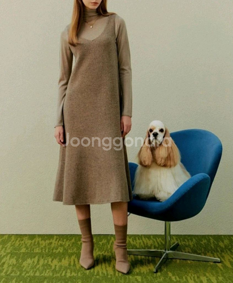 까사렐 울100 홀가먼트 원피스(L) ㅡ새상품--0