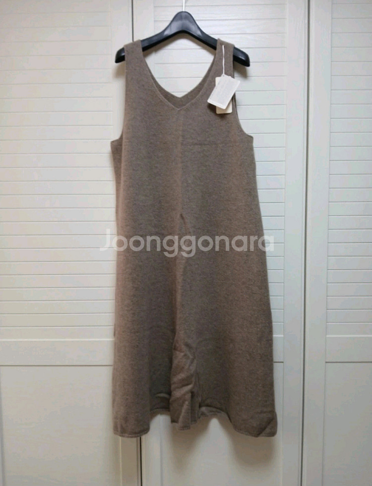 까사렐 울100 홀가먼트 원피스(L) ㅡ새상품--1