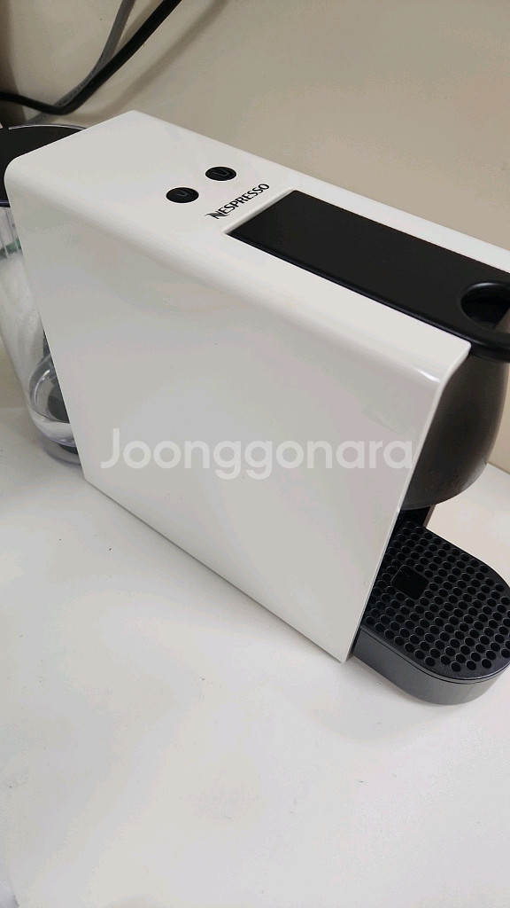 네스프레소 에센자미니 C30--0