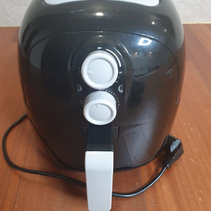 스트로만 에어프라이어(5.1리터) 팔아요