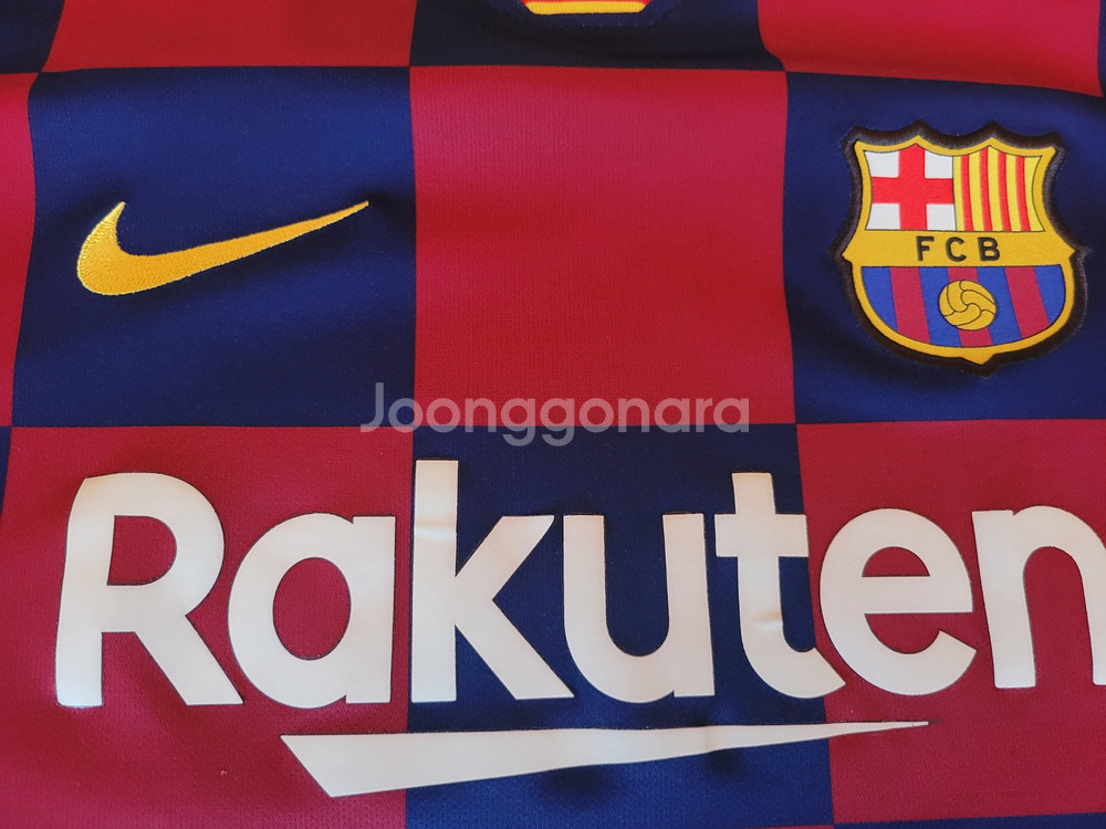 19-20 바르셀로나 홈 레전드 리오넬 메시 판매합니다--2