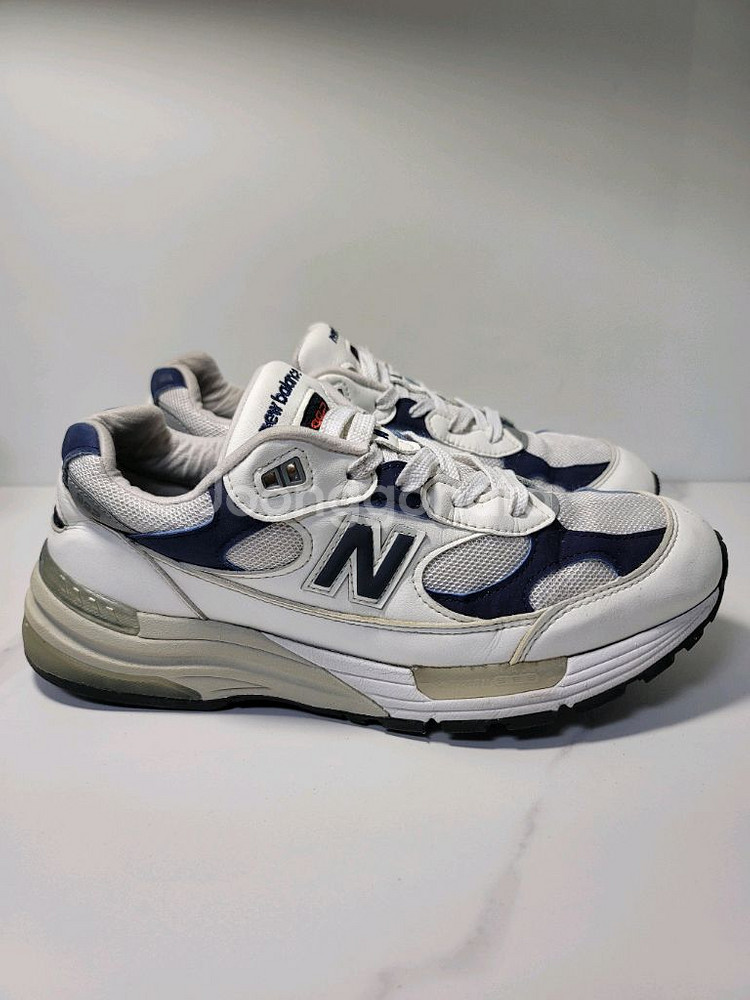 뉴발란스 992 USA 화이트 네이비 275--0