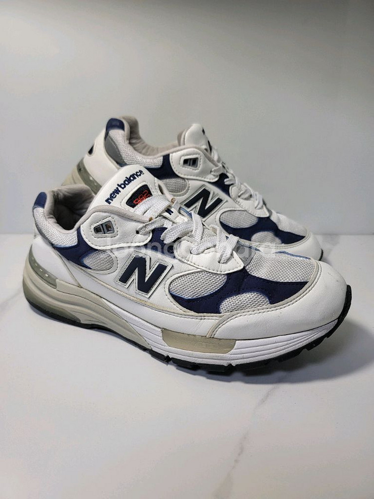 뉴발란스 992 USA 화이트 네이비 275--1