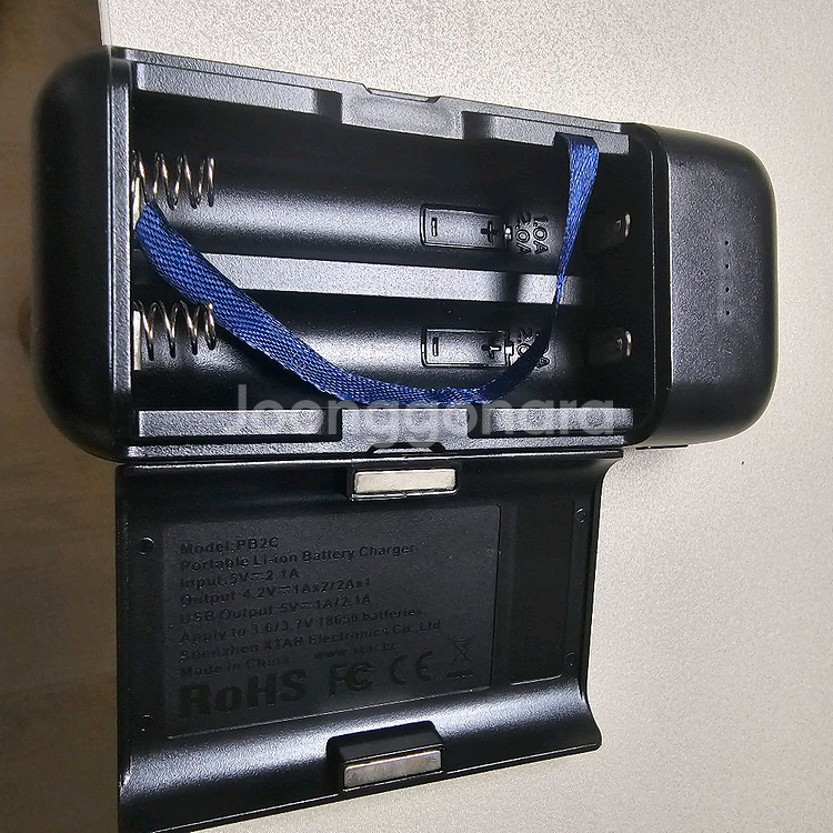 XTAR PB2C 18650 충전기--3