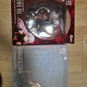 미개봉 gift 사쿠라&세이버얼터 일괄 판매합니다