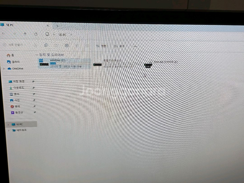 i3-6100 본체, 24인치 모니터, 키보드, 마우스--2