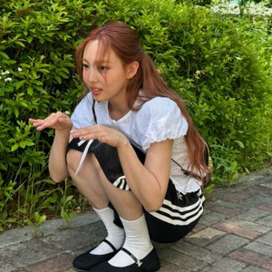 새제품)아디다스 트랙스커트