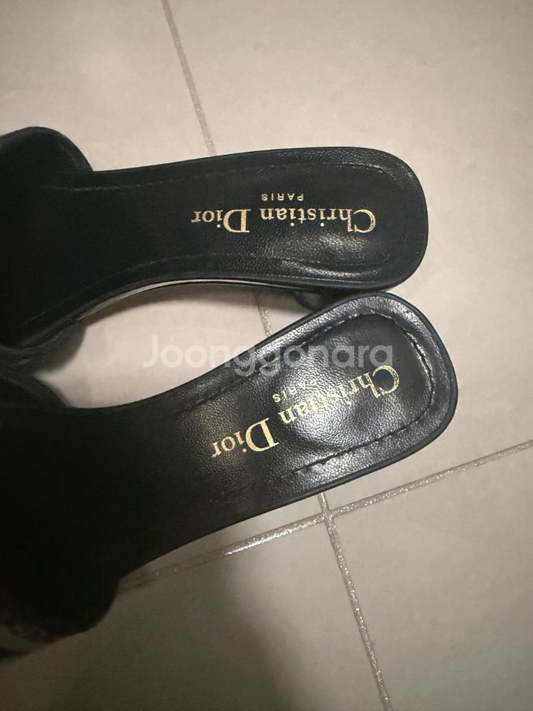 디올 디웨이 뮬 슬리퍼(35.5)--1