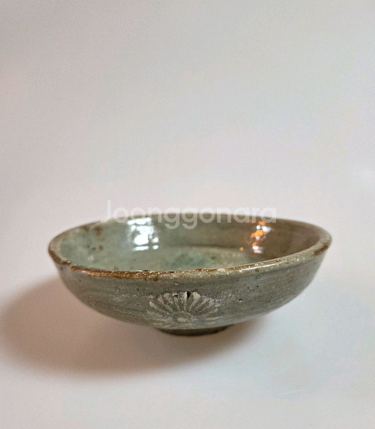 고미술품 고려청자 백상감 국화문 종지--0