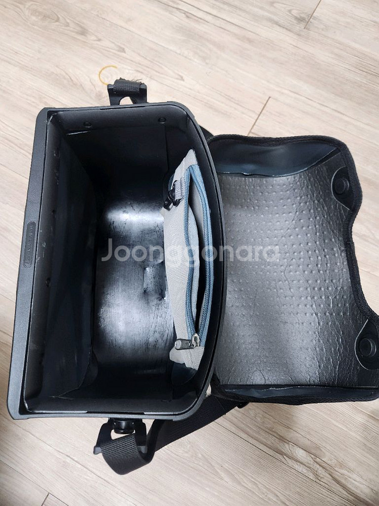 ORTLIEB 오르트립 얼티메이트6(7L) 자전거가방--5