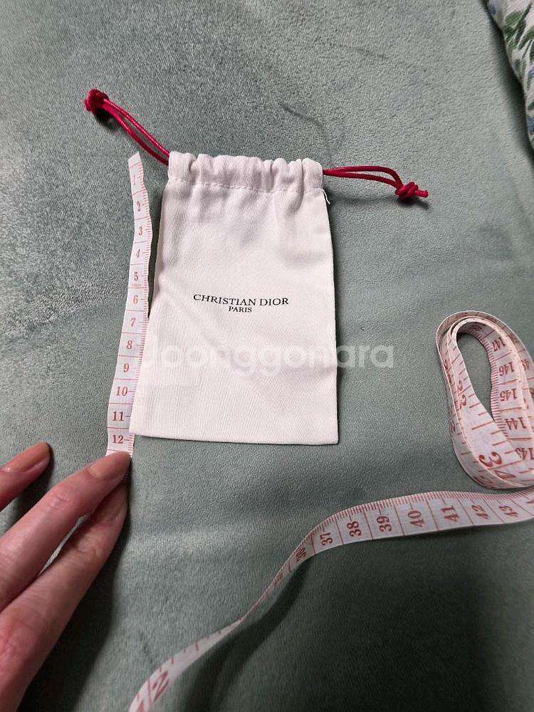 디올 스트랩 파우치 3종--5