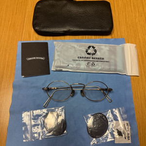 크롬하츠 클래퍼 앤틱실버 판매합니다!!!