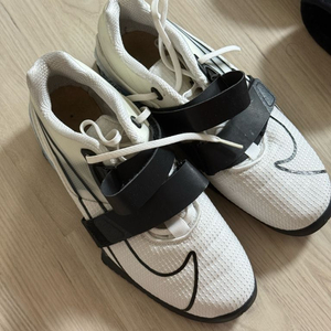 나이키 역도화 로말레오4 거의 새상품