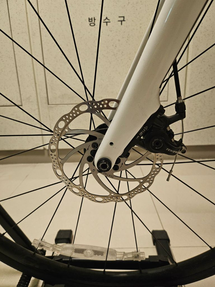 트렉 도마니 al3 TREK AL3 (화이트/레드) 이미지