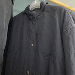 모이아 패디드 점퍼 padded jumper