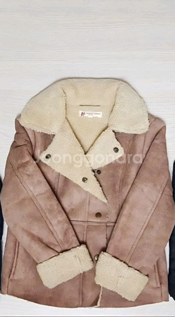 서양물산 수입브랜드 AO무스탕 152사이즈--0