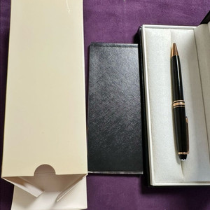 몽블랑 마이스터튁 로즈골드 164 볼펜