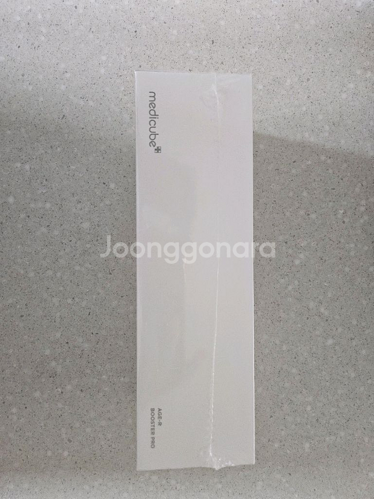 메디큐브 에이지알 부스터프로 미개봉 새상품--1
