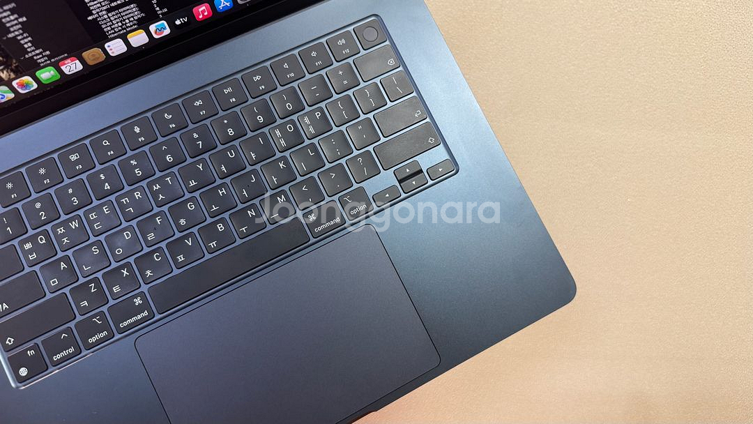 맥북에어 M4 15인치 미드나이트 (16GB)--1