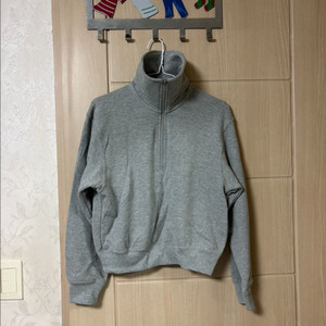 유니클로 반집업