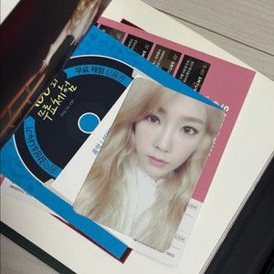 포카 포함 소녀시대 태티서 디어산타 그린 앨범 태연