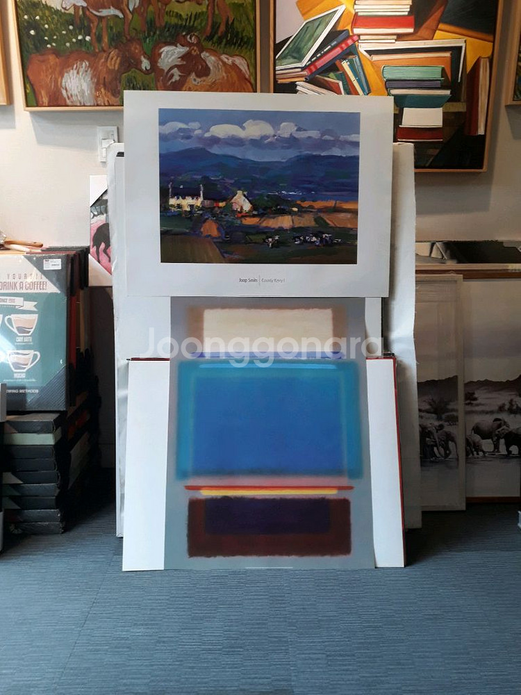 수입포스터 장당 2000원에 판매합니다.--3