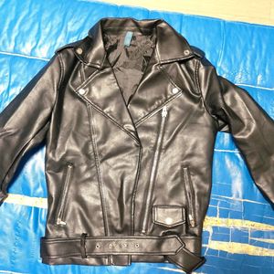 자라 zara 가죽자켓 s사이즈
