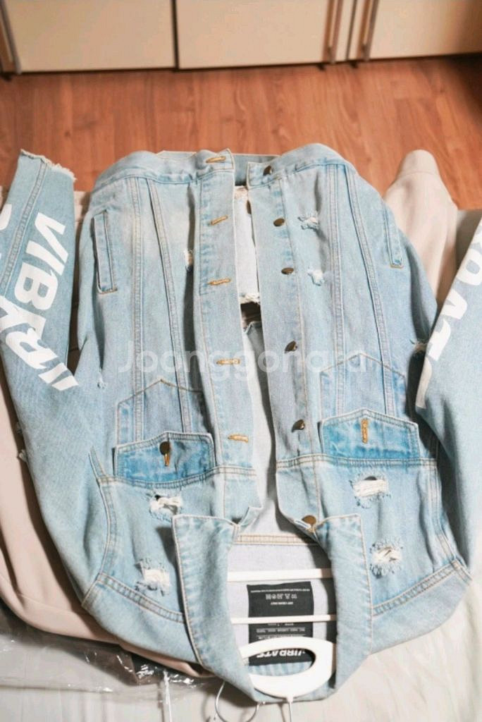 바이브레이트 DAMAGED DENIM JACKET L--4