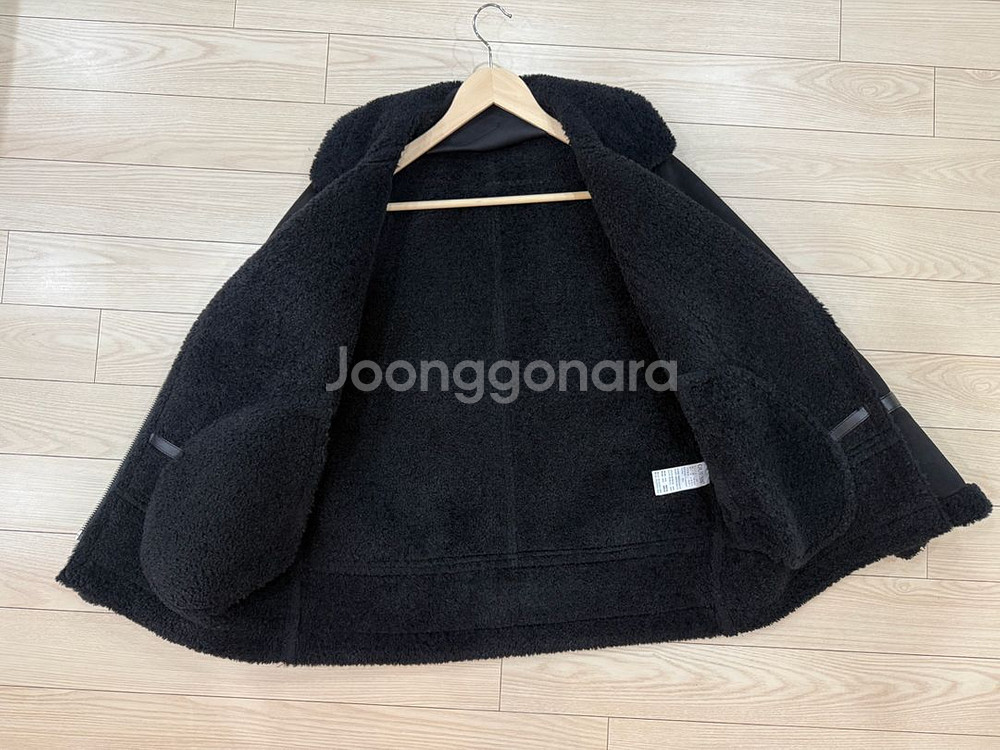 게스 여성 블랙 무스탕 자켓 XS(대전신세계백화점구매)--8