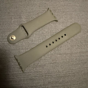 애플워치11 42mm 실리콘밴드 미사용
