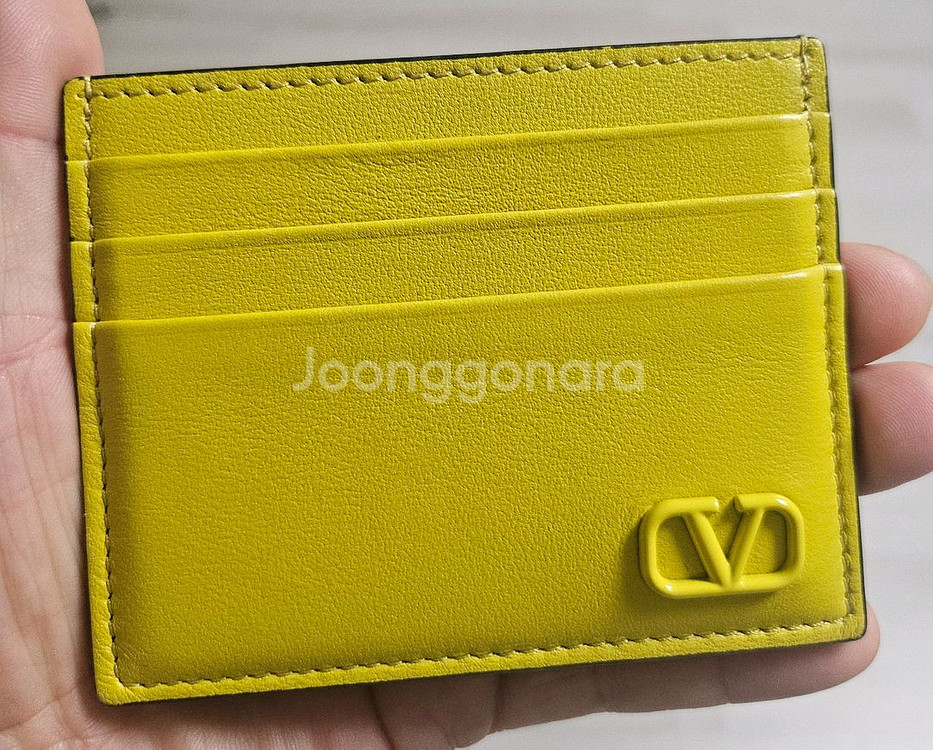 발렌티노V로고 레더 플랫카드지갑--2