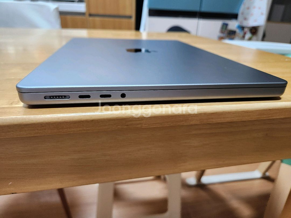 2023 맥북 프로 512GB--11