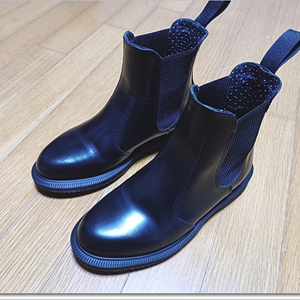 닥터마틴 플로라 첼시부츠 UK3(225-230)