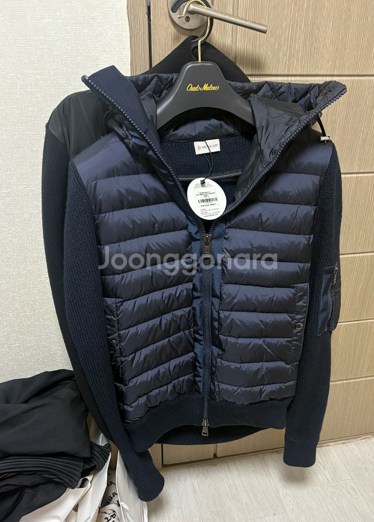 몽클레어 후드 니트패딩 m사이즈--0