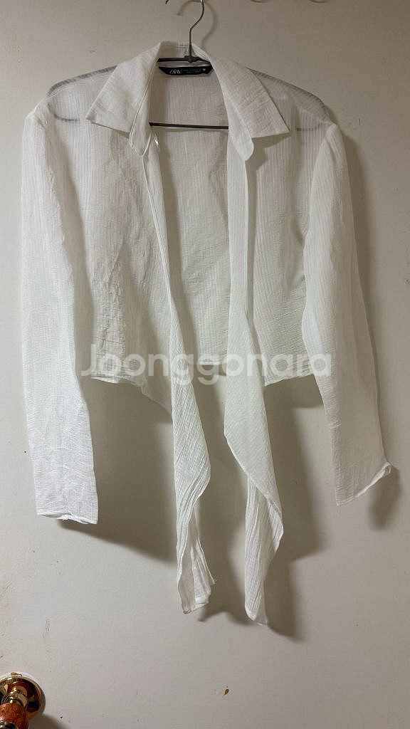 자라 zara 셔츠 , 블라우스 판매 s사이즈--1