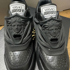 베르사체 스니커즈