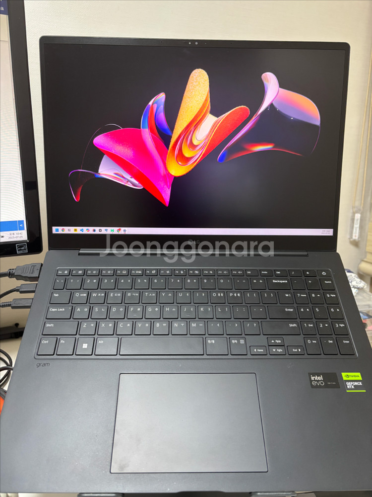 LG그램 프로 16Z90SP-ED7BK 팝니다--0