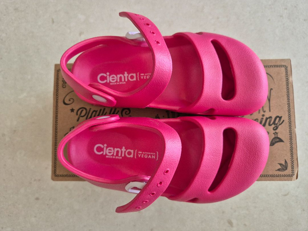 씨엔타 여아샌들 160 새상품--0