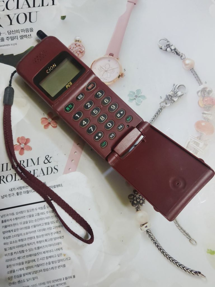 올드폰 엘지 LGP-1500F 희귀 플립형 PCS폰 이미지