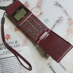 올드폰 엘지 LGP-1500F 희귀 플립형 PCS폰