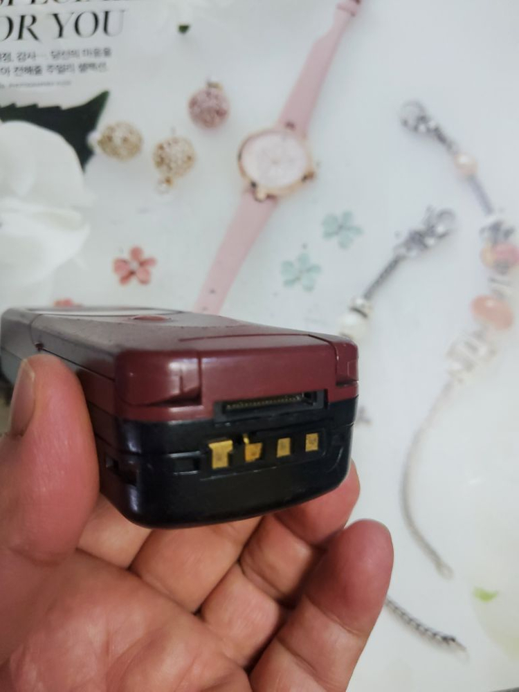올드폰 엘지 LGP-1500F 희귀 플립형 PCS폰 이미지