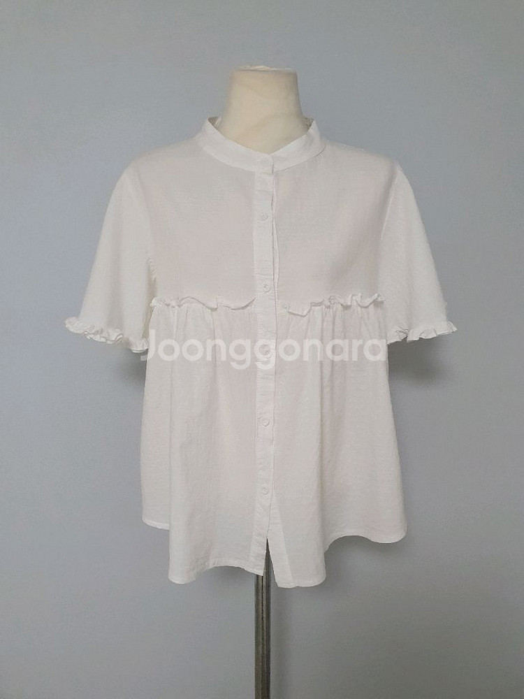 (상태좋음)프릴 반팔 면블라우스 44~66--0