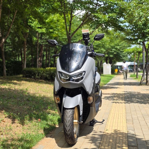 22년식 NMAX125 아이콘그레이