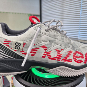 새것 - VITRO 테니스화 판매합니다