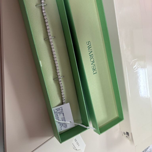 스와로브스키 매트릭스 테니스팔찌