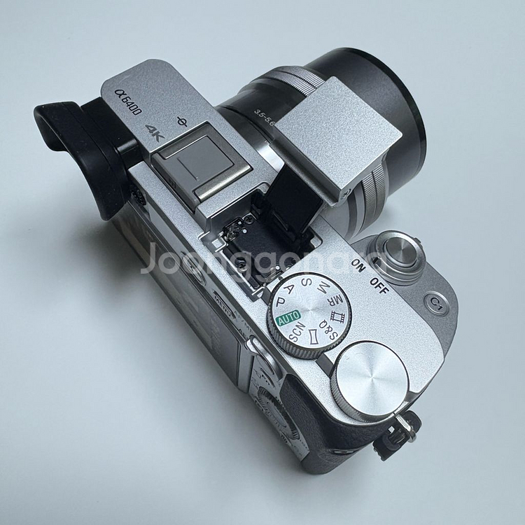 소니 A6400 번들렌즈(16-50)--6