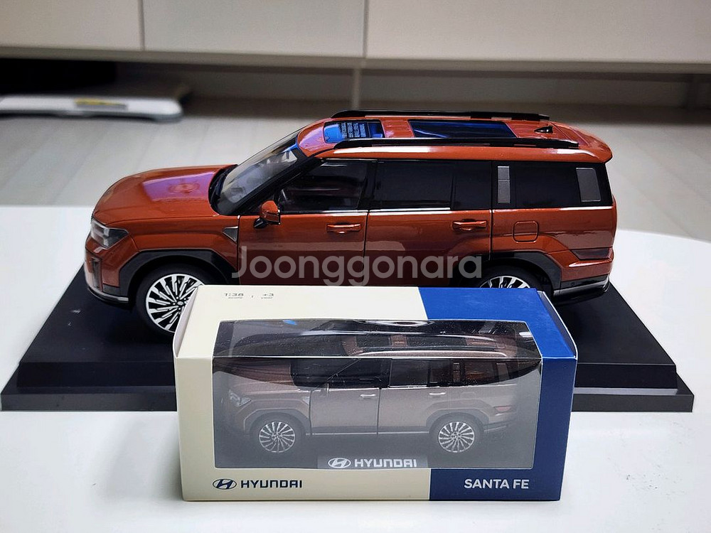 1:18&1:38 현대 싼타페 브라운 다이캐스트--7