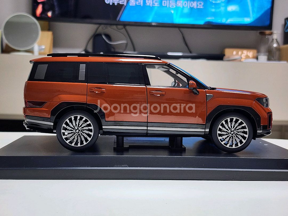 1:18&1:38 현대 싼타페 브라운 다이캐스트--4