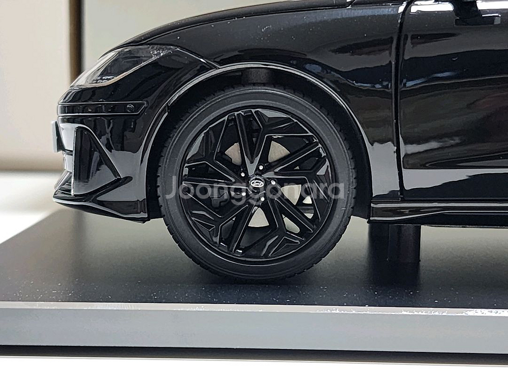 1:18&1:38 현대 아이오닉6 블랙에디션 다이캐스트--3